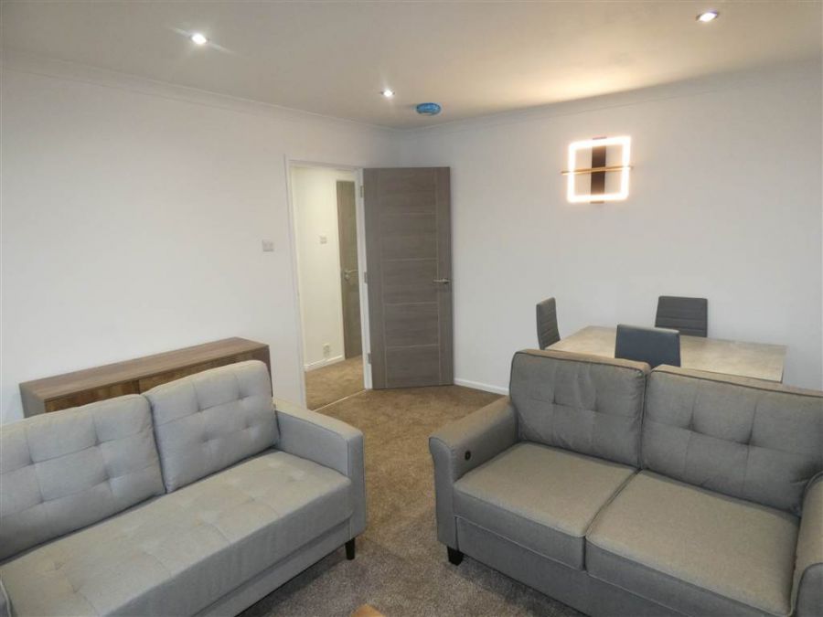 23B Dundonald Heights