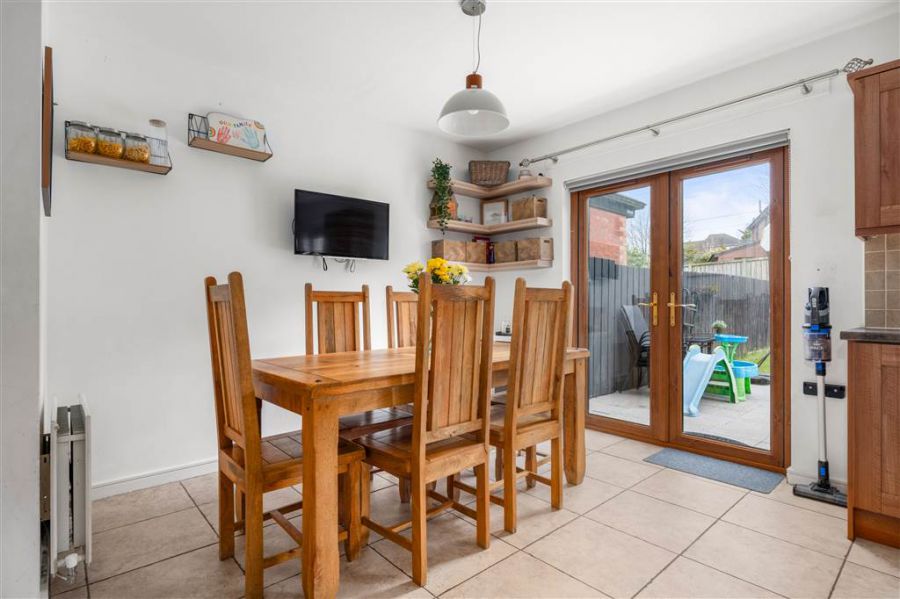 19 Brooke Hall Avenue