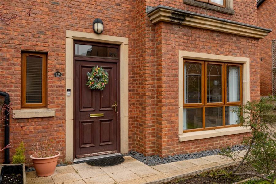 19 Brooke Hall Avenue