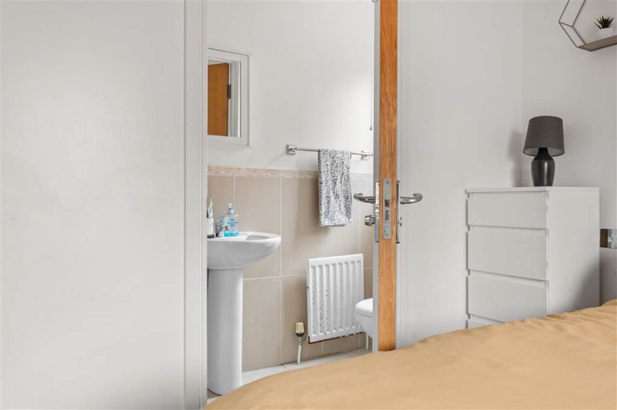 19 Brooke Hall Avenue