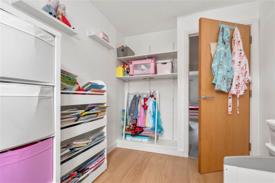 19 Brooke Hall Avenue