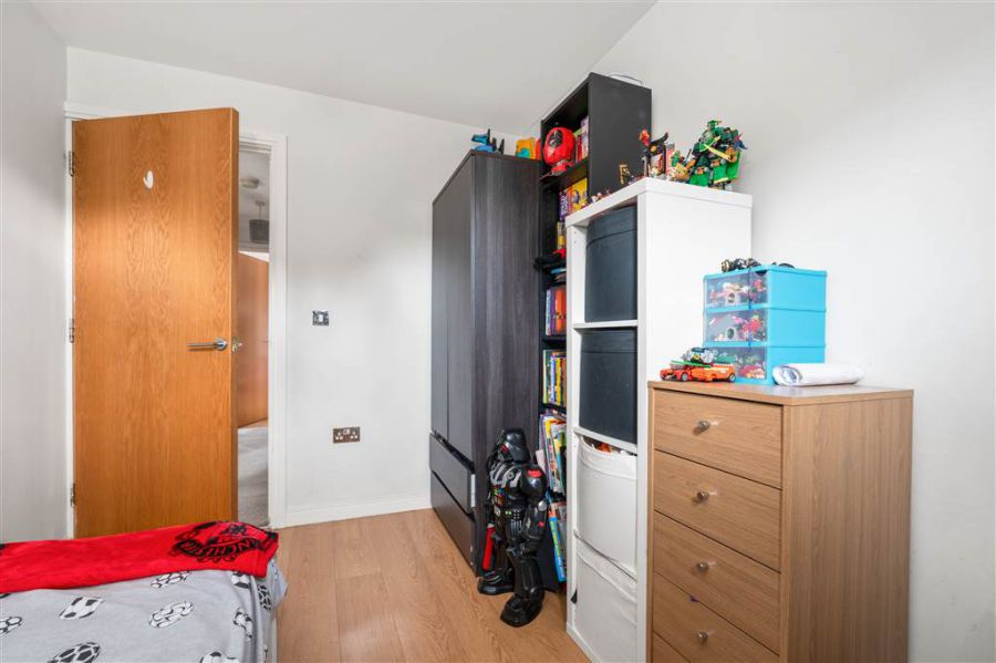 19 Brooke Hall Avenue