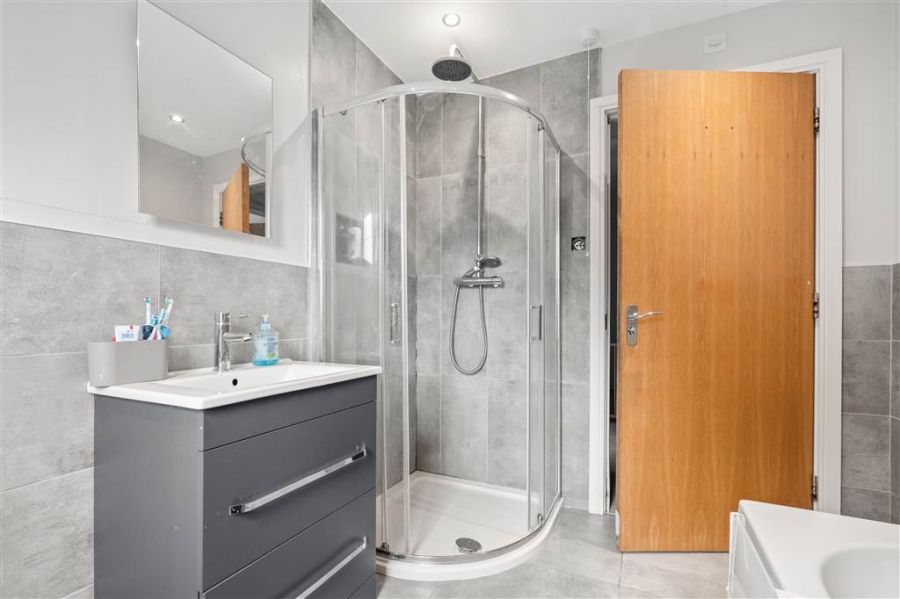 19 Brooke Hall Avenue