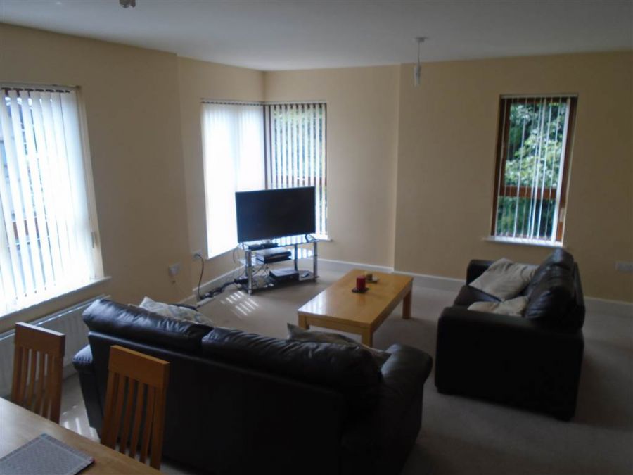 11 Hawthorn Mews