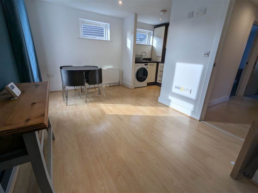 Apartment 17 Strand Central