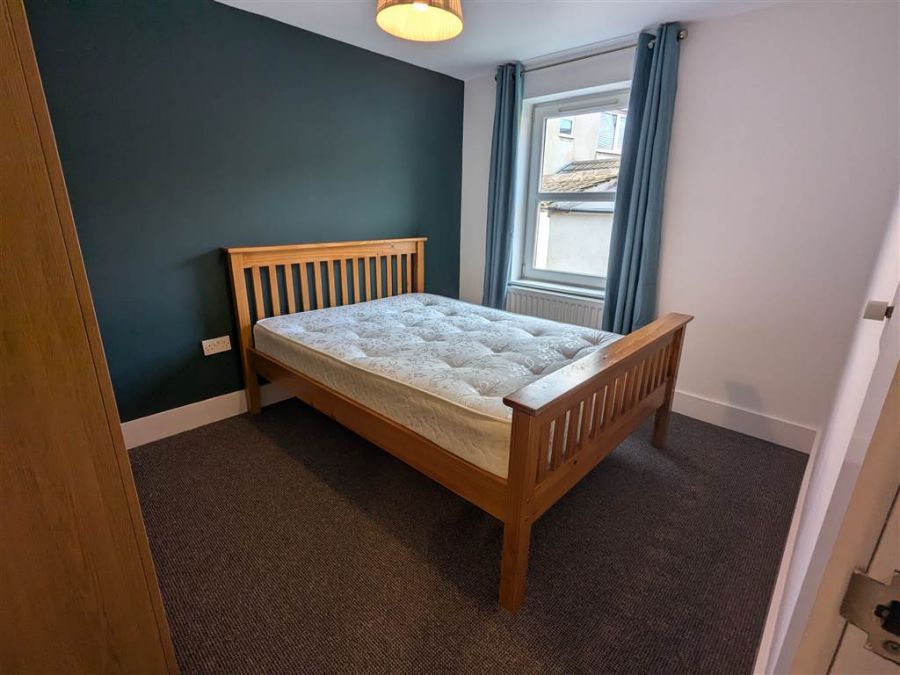 Apartment 17 Strand Central