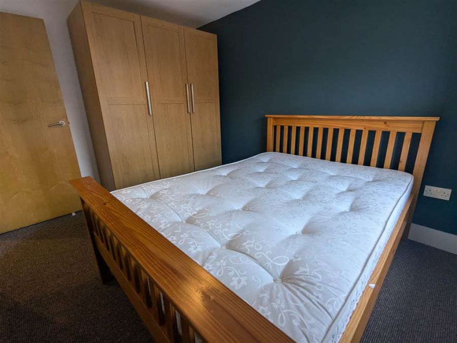 Apartment 17 Strand Central