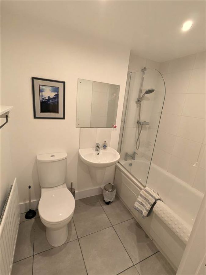 Apartment 16 Strand Central