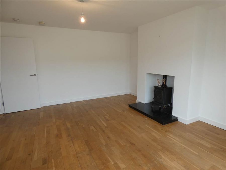 3 Aylesbury Rise