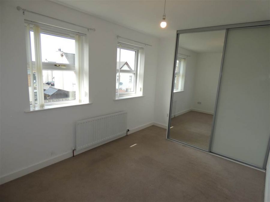 3 Aylesbury Rise