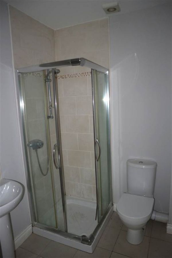 Apt 3 53 Victoria Road