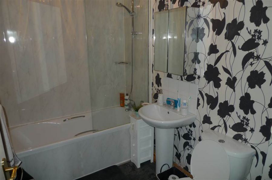 Apt 14 150 Larkfield Road