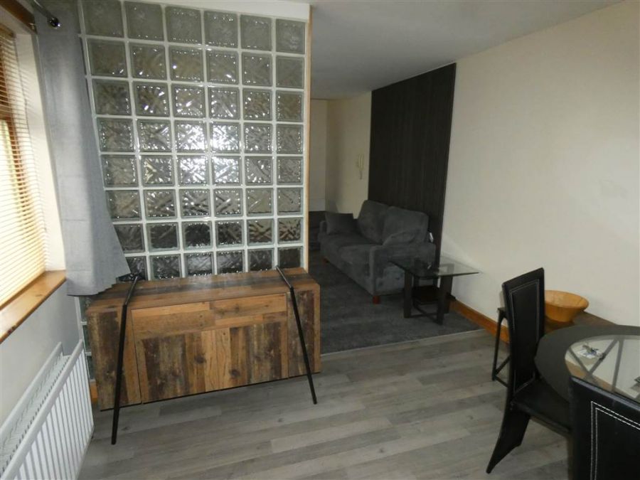 Flat 2 152 Upper Newtownards Road