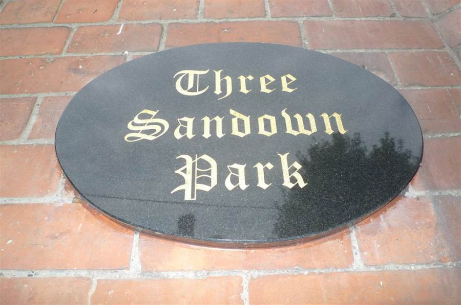 Apartment 2 3 Sandown Park Apartment 2 3 Sandown Park