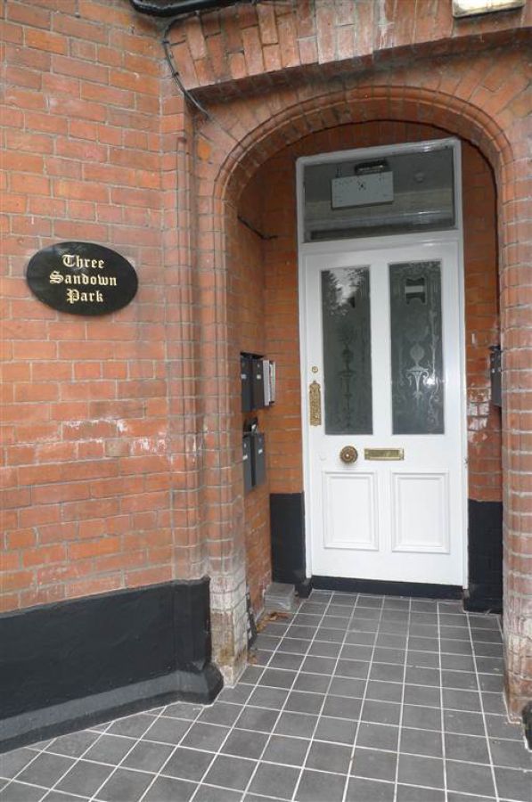 Apartment 2 3 Sandown Park Apartment 2 3 Sandown Park