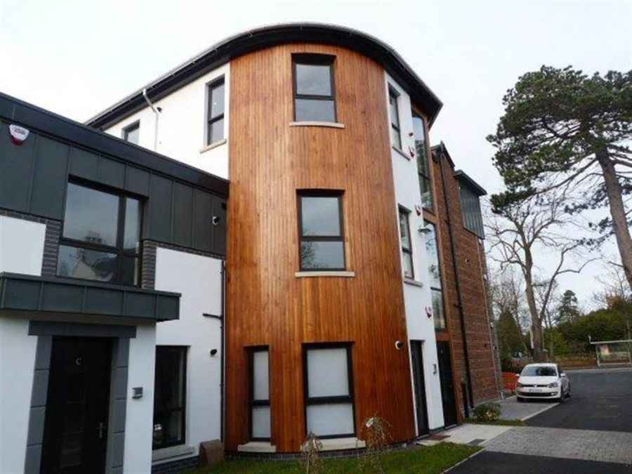 Apt 2  223A Belmont Road