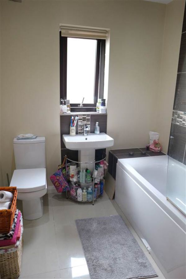 Apt 2 223D Belmont Road