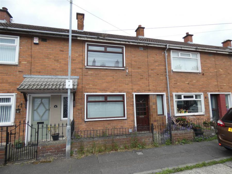 6 Hillfoot Street