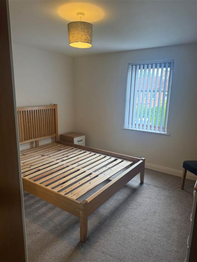 Apt 30 2c Summerhill Avenue