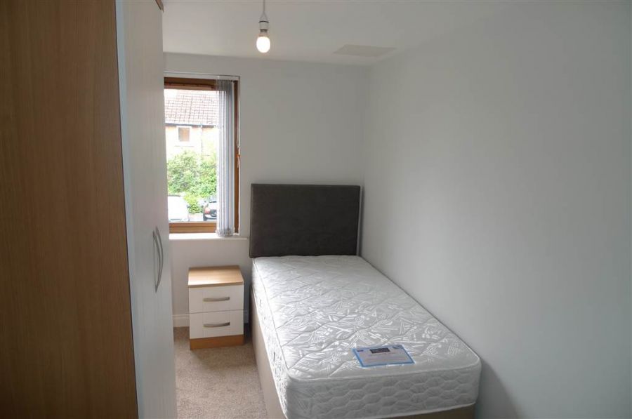 Apt 30 2c Summerhill Avenue
