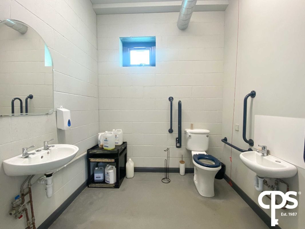 Commercial Premises & Yard @ Ballycrummy Road Commercial Premises & Yard @ Ballycrummy Road
