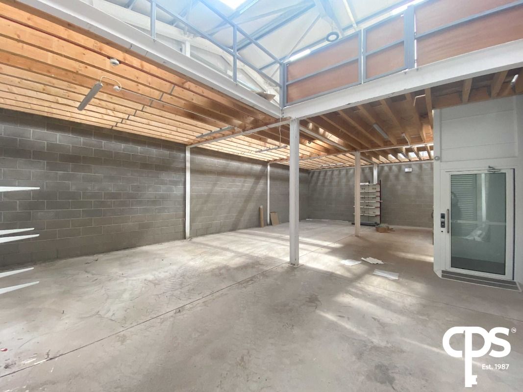 Commercial Premises & Yard @ Ballycrummy Road Commercial Premises & Yard @ Ballycrummy Road