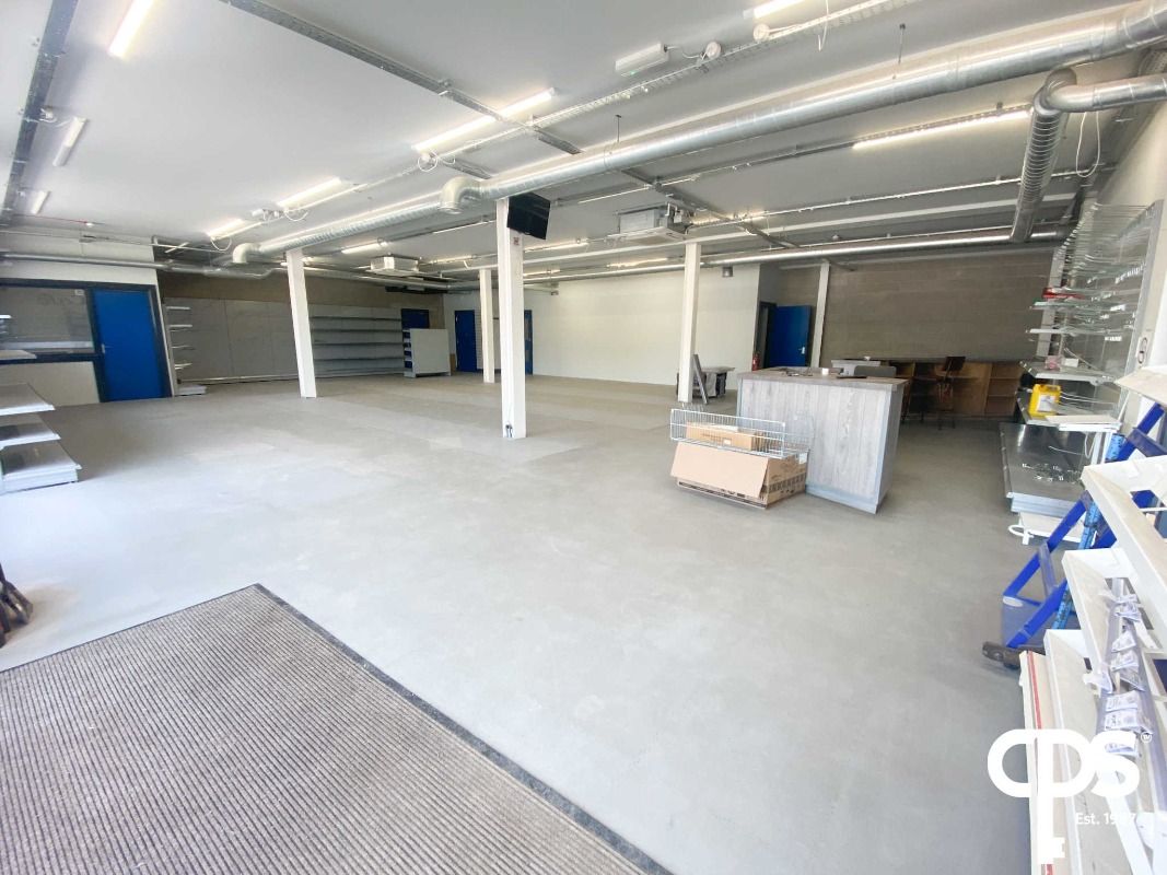Commercial Premises & Yard @ Ballycrummy Road Commercial Premises & Yard @ Ballycrummy Road