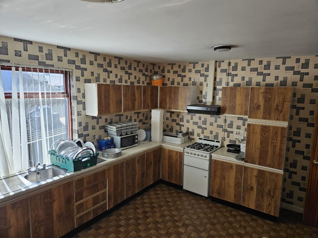 Portmor Bar & Restaurant With 4 Bed Dwelling Portmor Bar & Restaurant With 4 Bed Dwelling