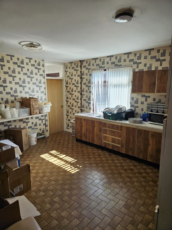 Portmor Bar & Restaurant With 4 Bed Dwelling Portmor Bar & Restaurant With 4 Bed Dwelling