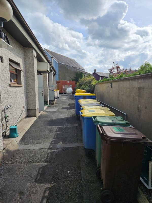 Portmor Bar & Restaurant With 4 Bed Dwelling Portmor Bar & Restaurant With 4 Bed Dwelling