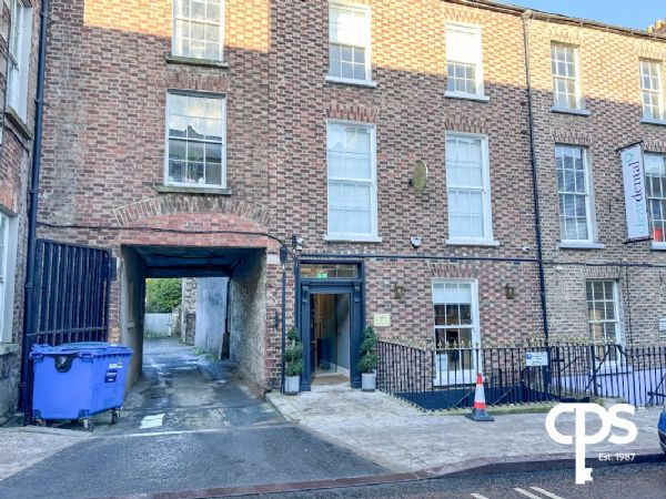 10 Rusell Street