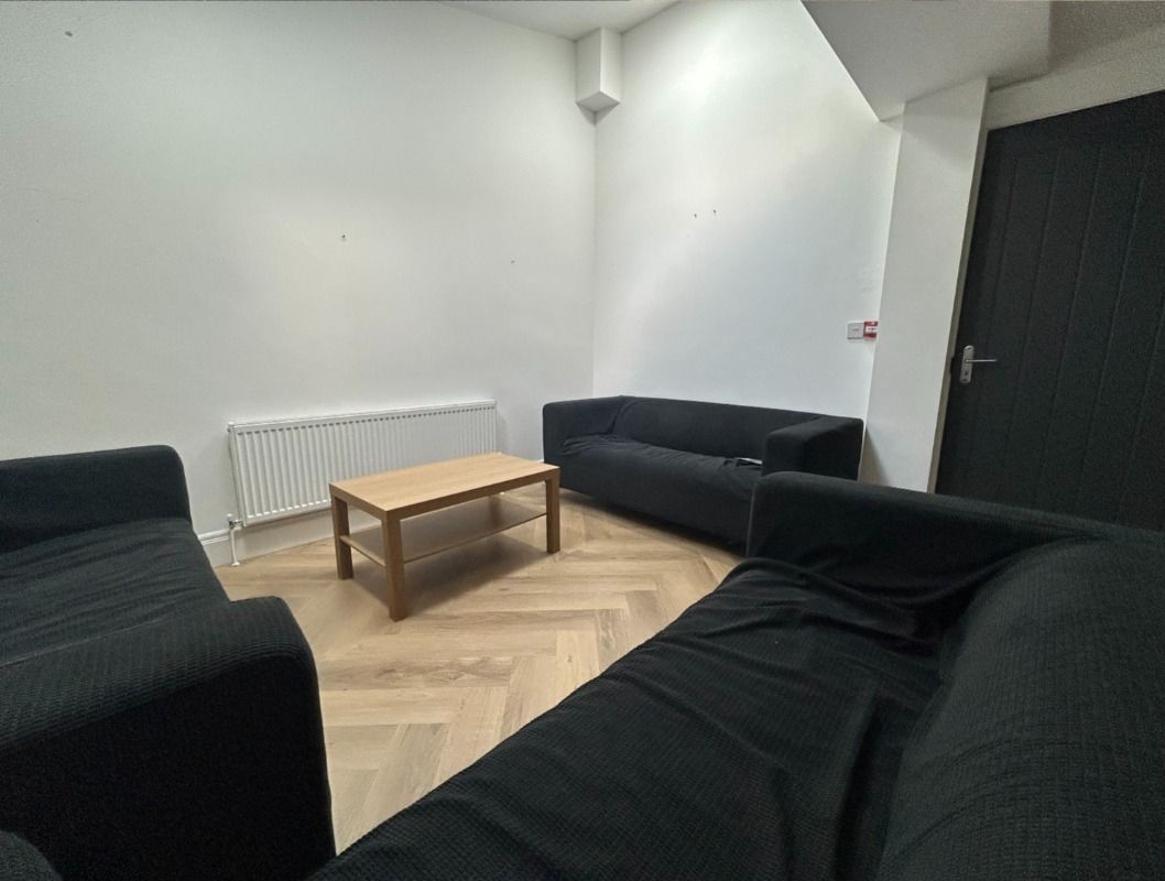 138 University Street