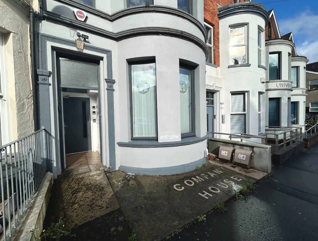 138 University Street