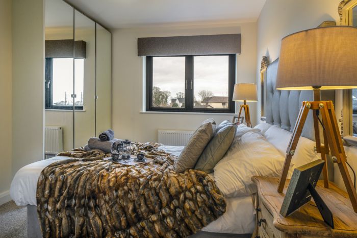 The Laurel with Sunroom, Site 38 The Oaks