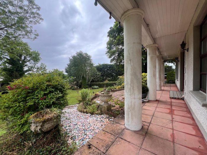 &#226;&#128;&#156;Afran&#226;&#128;&#157; House by the River, 128 Roguery Road