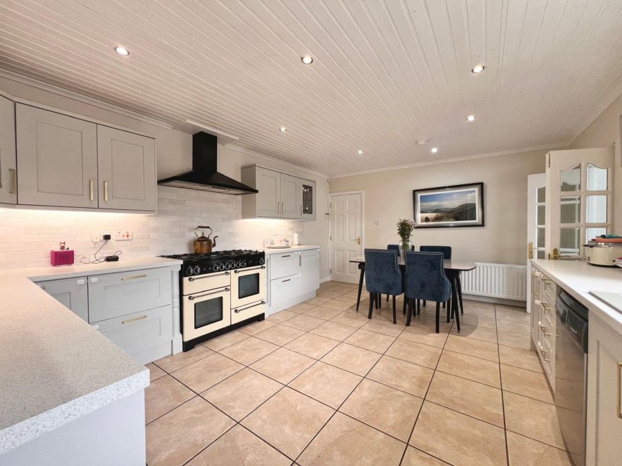 4 Tullyheran Road