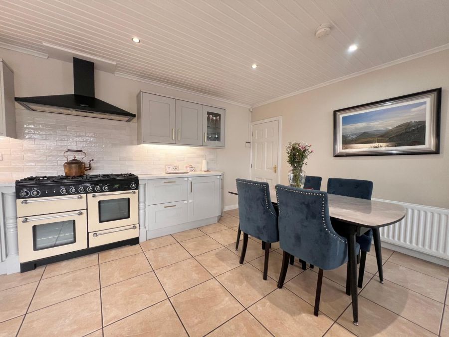 4 Tullyheran Road