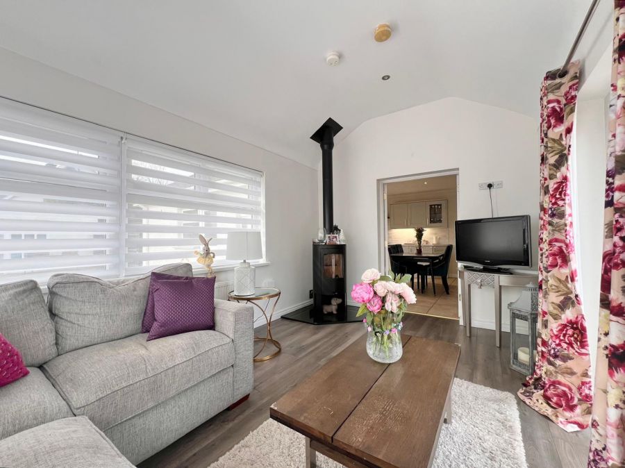 4 Tullyheran Road