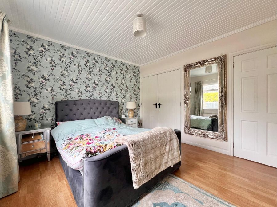 4 Tullyheran Road
