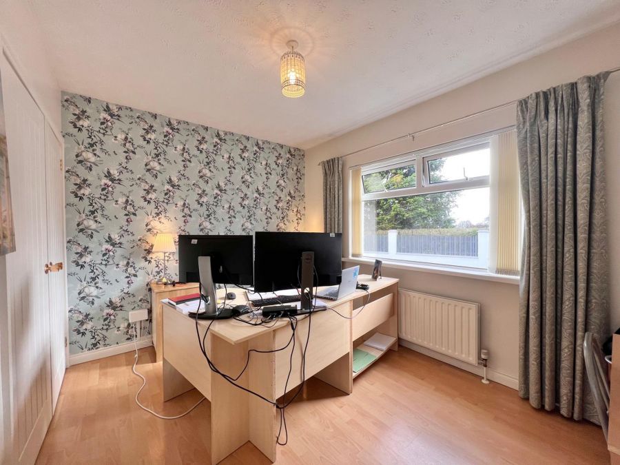 4 Tullyheran Road
