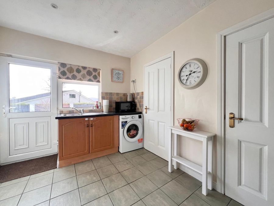 4 Tullyheran Road
