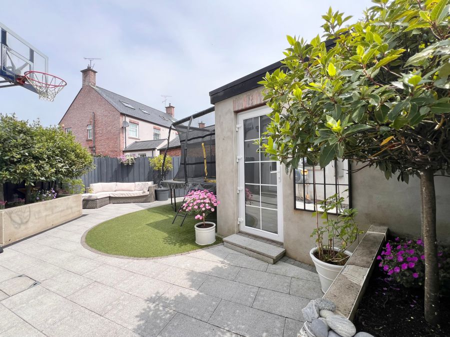 40 Broagh Village