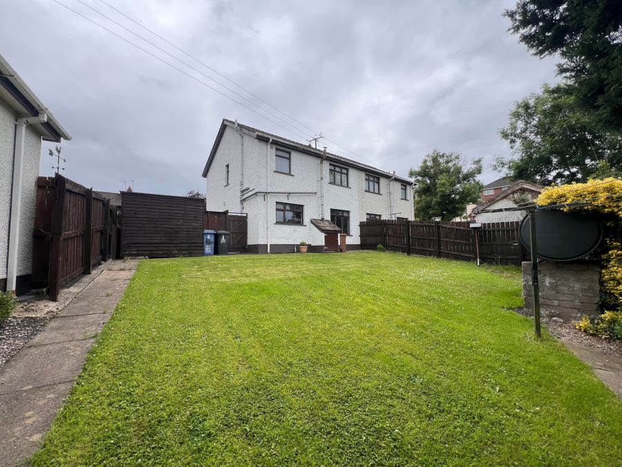 4 Grange Drive