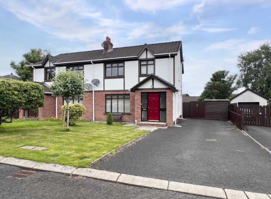 4 Grange Drive