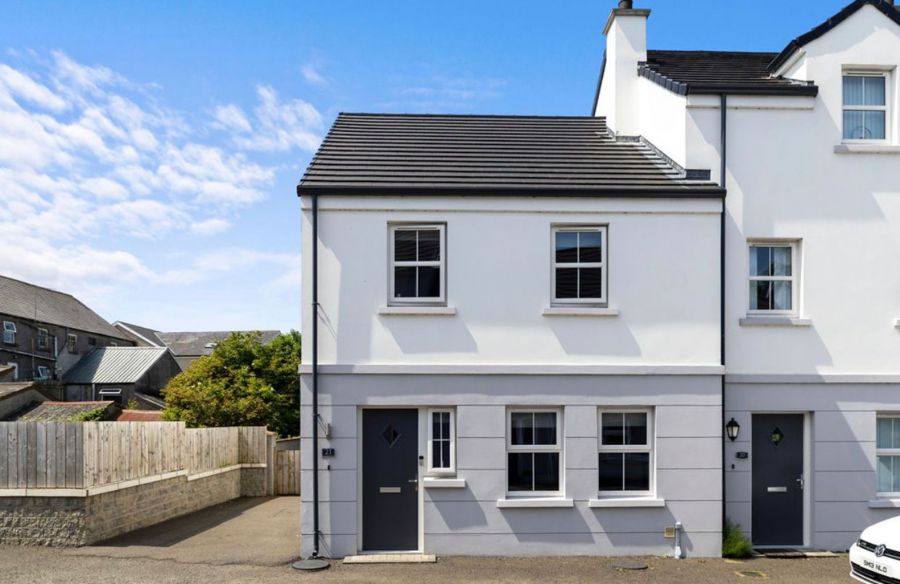 21 Crawfords Close