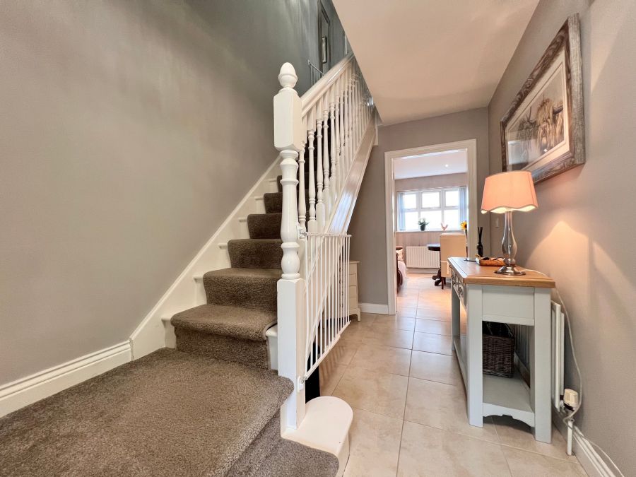 9 Loughview Park