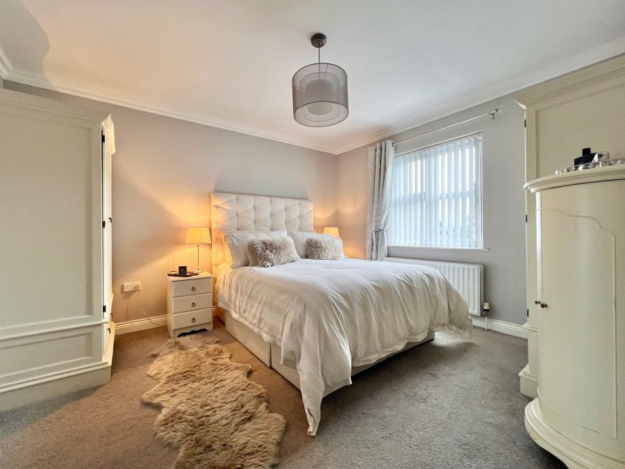 9 Loughview Park