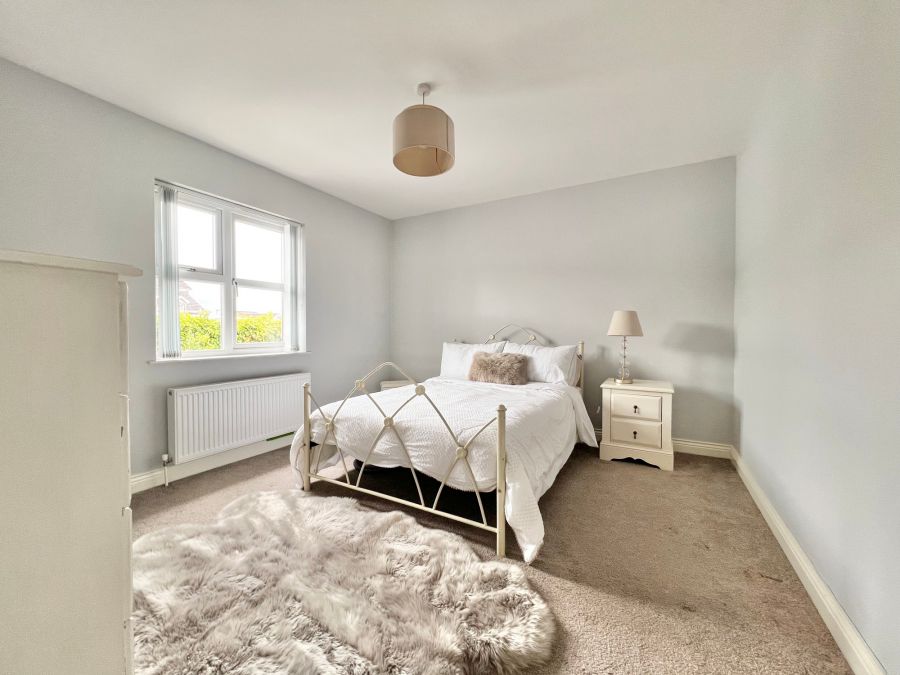9 Loughview Park