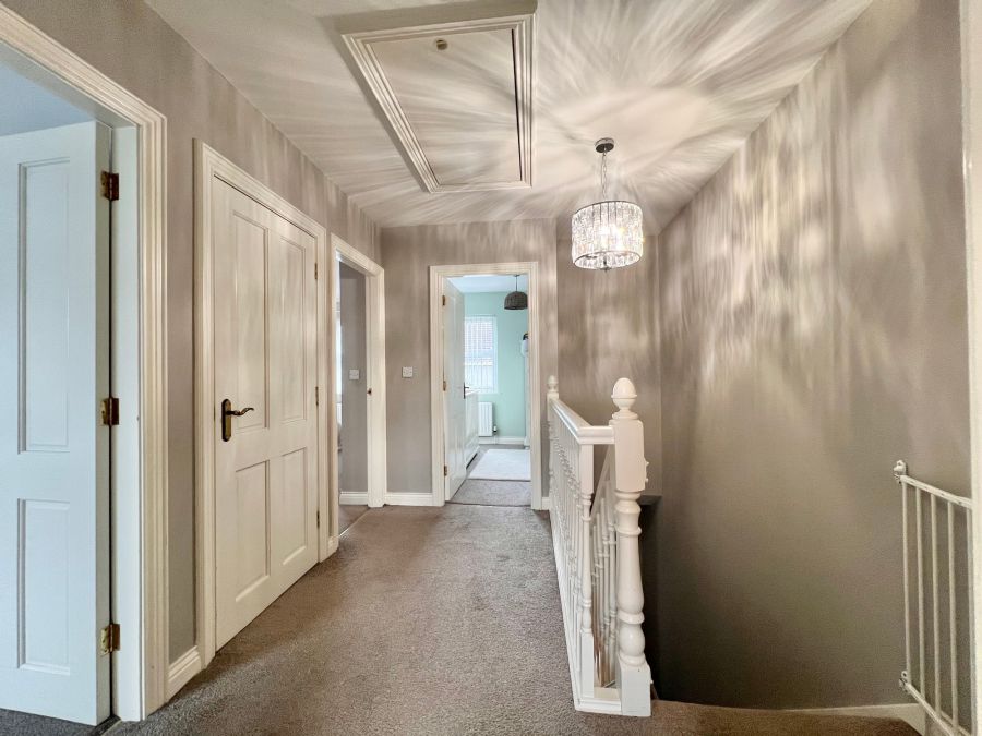 9 Loughview Park