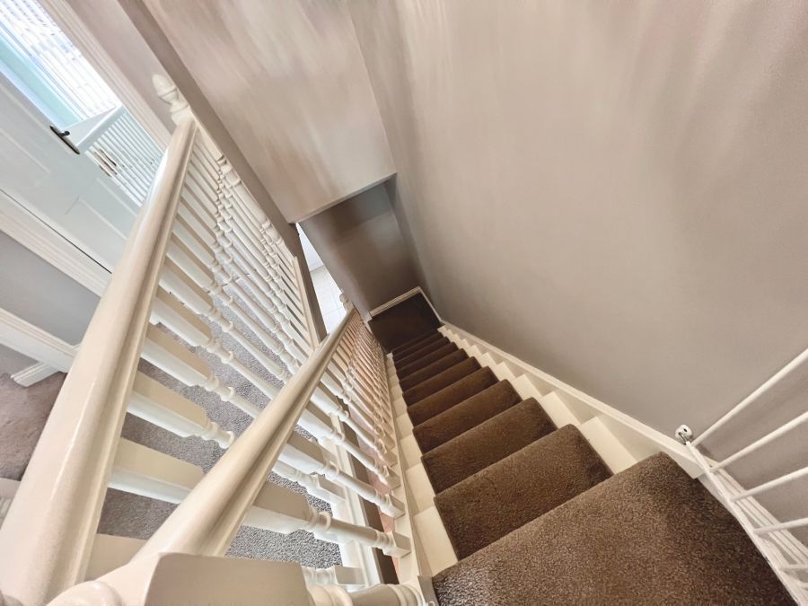 9 Loughview Park